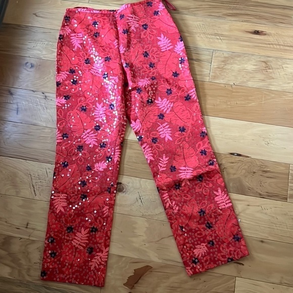 DStudio sequins red foliage print flat front side closing straight pants Sz 8 - Picture 1 of 5